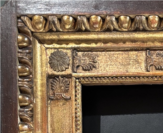 Corner Frame display example